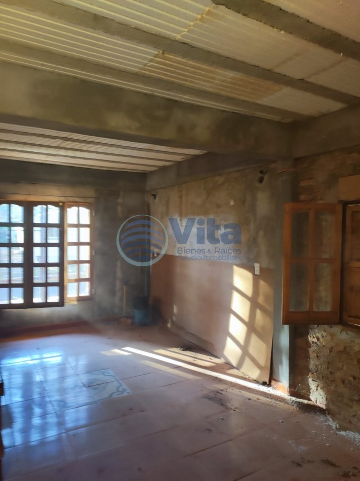 TERRENO EN VENTA -  Z/BUSTAMANTE Y AGUADO -GRAN LOTE  692M2  YVYRA  PYTA