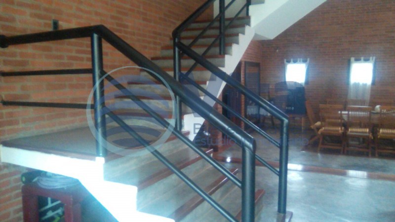 CASA EN VENTA  Z/AV. CHACABUCO Y AV. LAVALLE