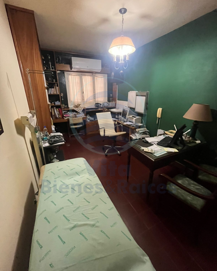 CONSULTORIO EN PLENO CENTRO DE POSADAS EN ALQUILER