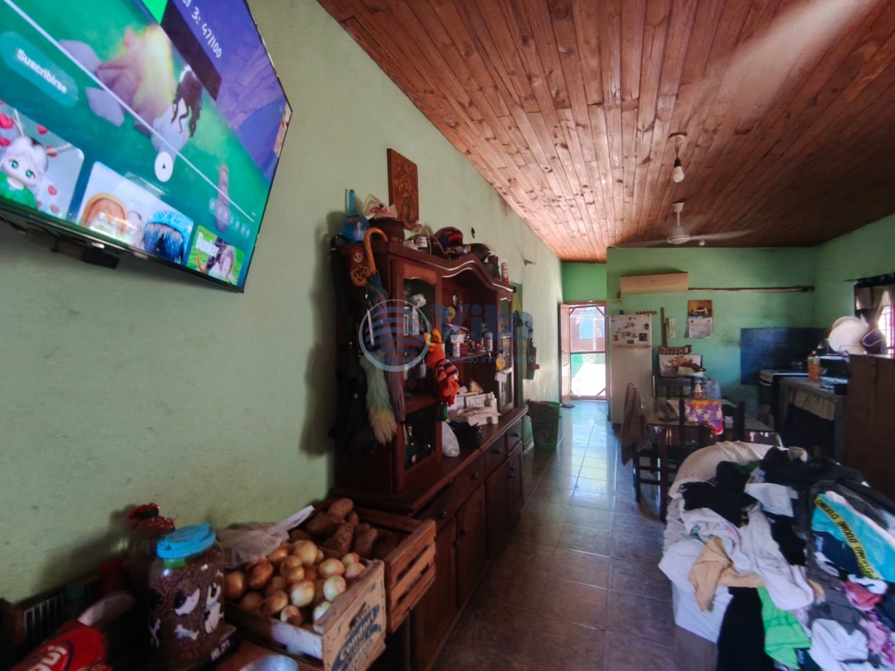 TERRENO EN VENTA CON CASA A RECICLAR  Z/ F. AMEGHINO Y FCO. DE HARO